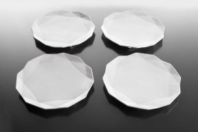 Set 4 geometrických mělkých talířů