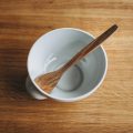 Porcelánová miska se dřevěnou lžící - Bowl