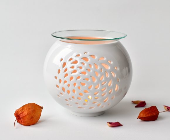 Porcelánový svícen, aromalampa - Kapky