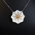 Porcelánový náhrdelník - Alchemilla