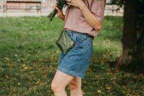SHINY CROSSBODY KABELKA Barva